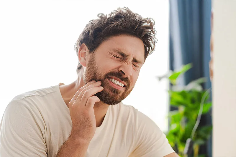 How Quickly Can an Emergency Dentist Treat Swollen Gums or Infections?