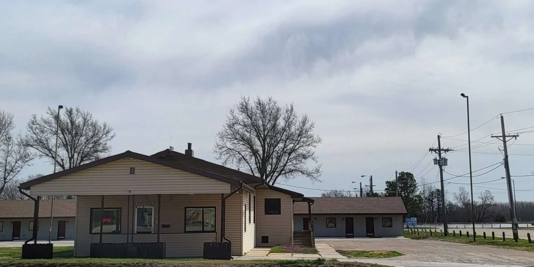 Looking for a Motel with Oversized Parking in Nebraska? Here’s What to Know
