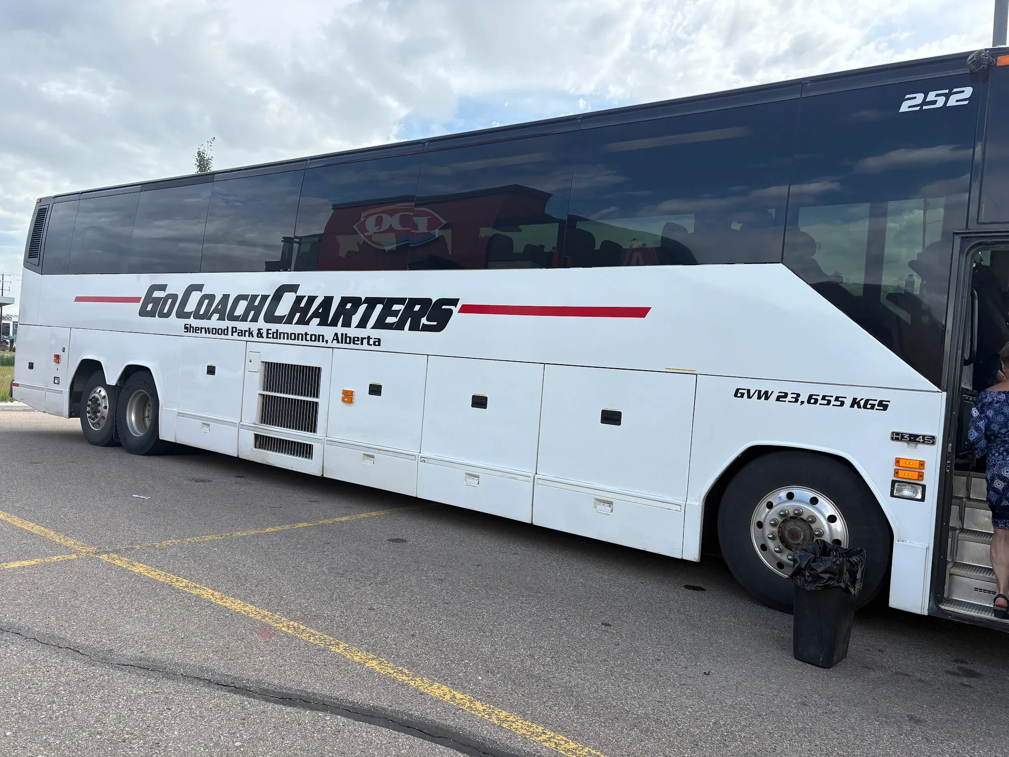 Why Our Customers Love Go Coach Charters: Testimonials and Reviews