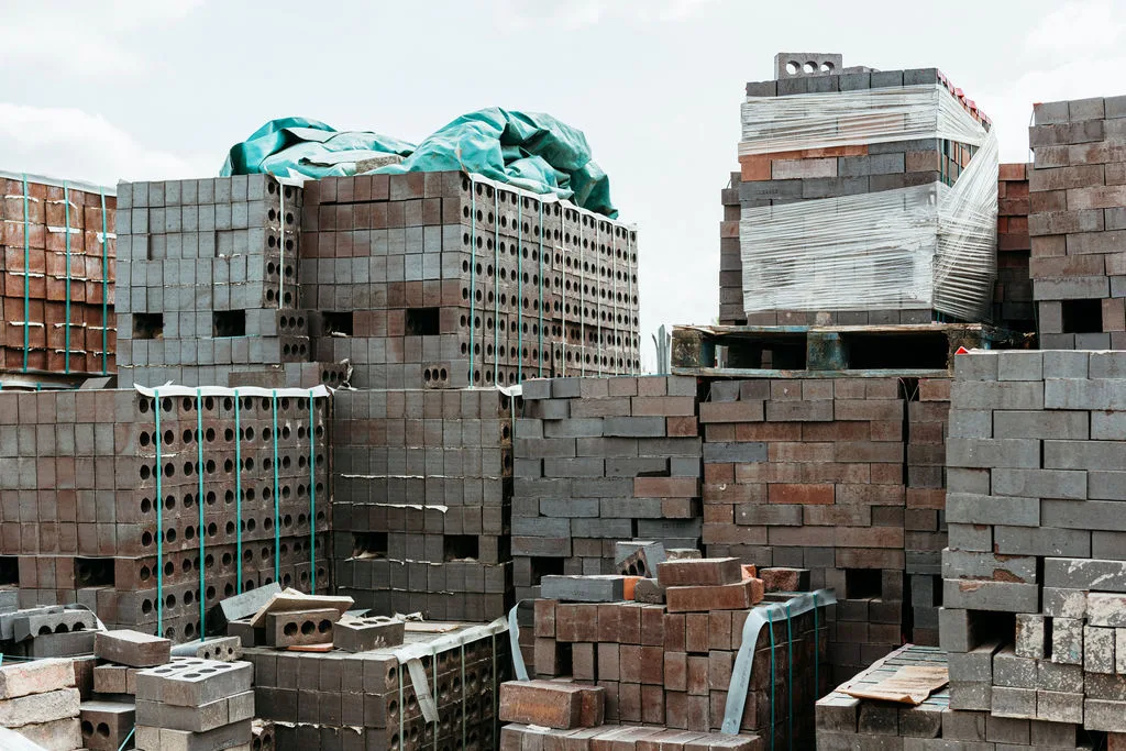 Growing Popularity of Reclaimed Bricks in Modern Landscaping