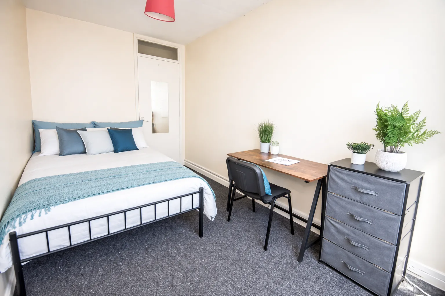 Things to Keep in Mind When Looking for Accommodation Near University of Nottingham