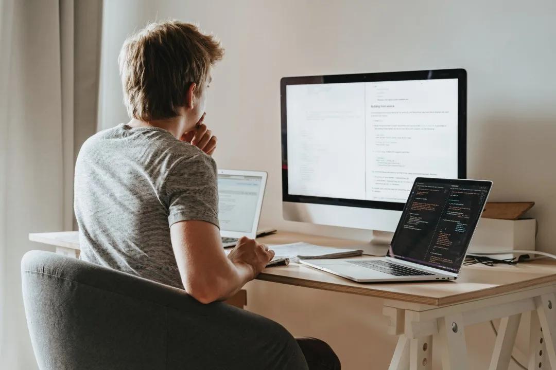 Why Your Workspace Is Quietly Killing Your Productivity (and How Technology Can Fix It)
