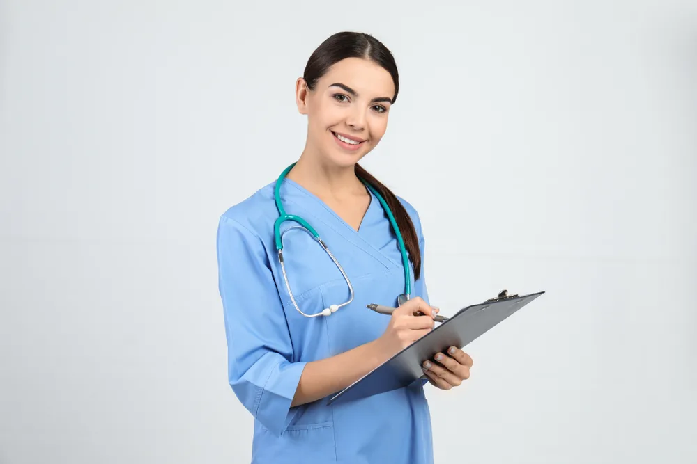 Key Differences in Online vs In-Person EKG Technician Training Explained