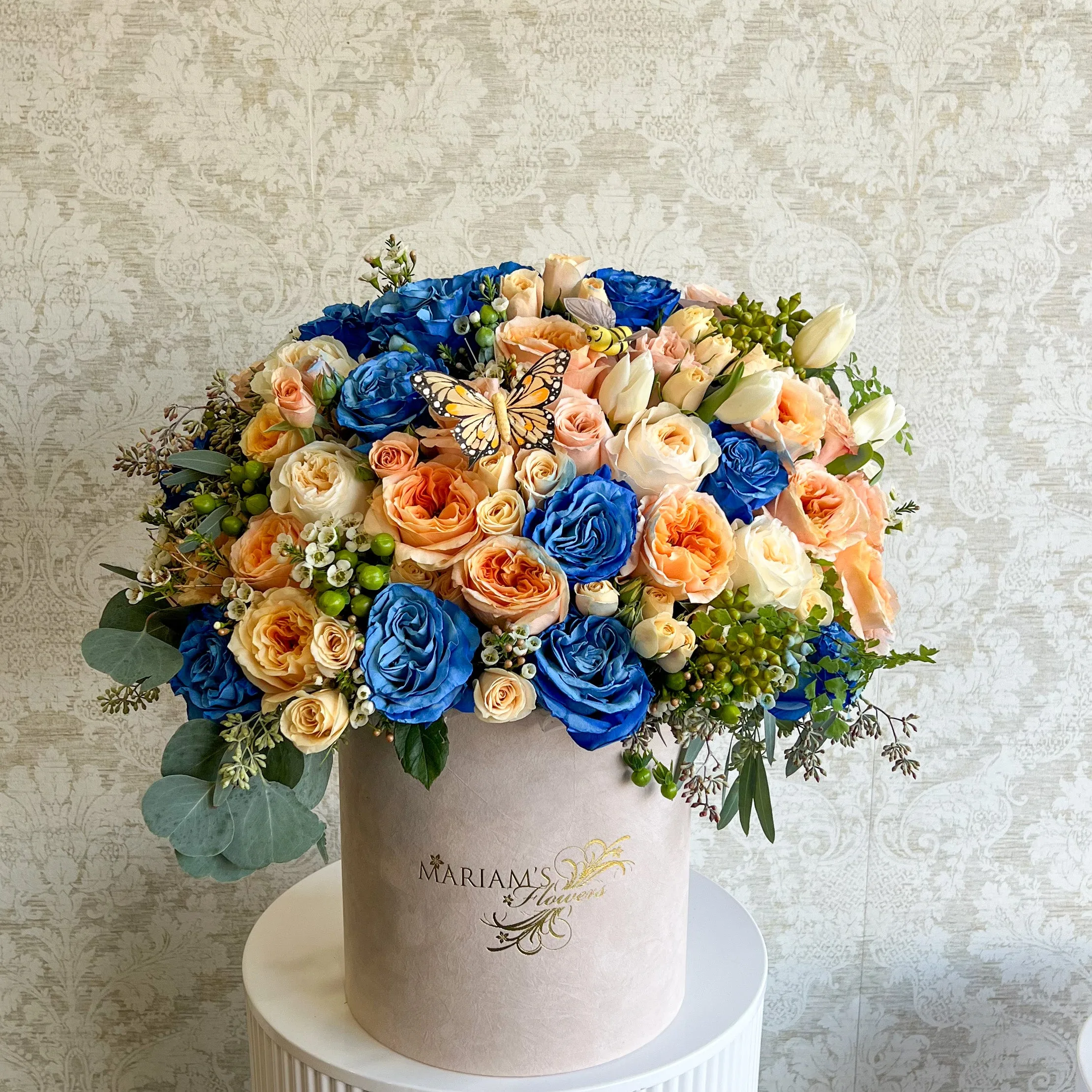 How to Choose the Best Gender Reveal Floral Box Arrangement for a Memorable Reveal