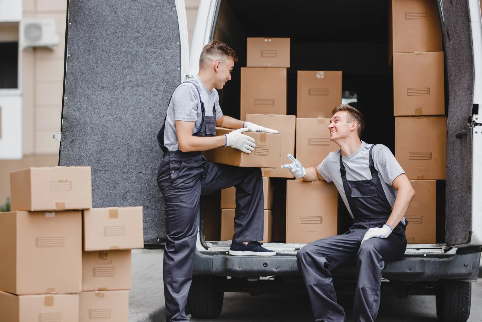 Reasons to Compare a 1-2 Bedroom Apartment Move Quote in Denver Before Booking