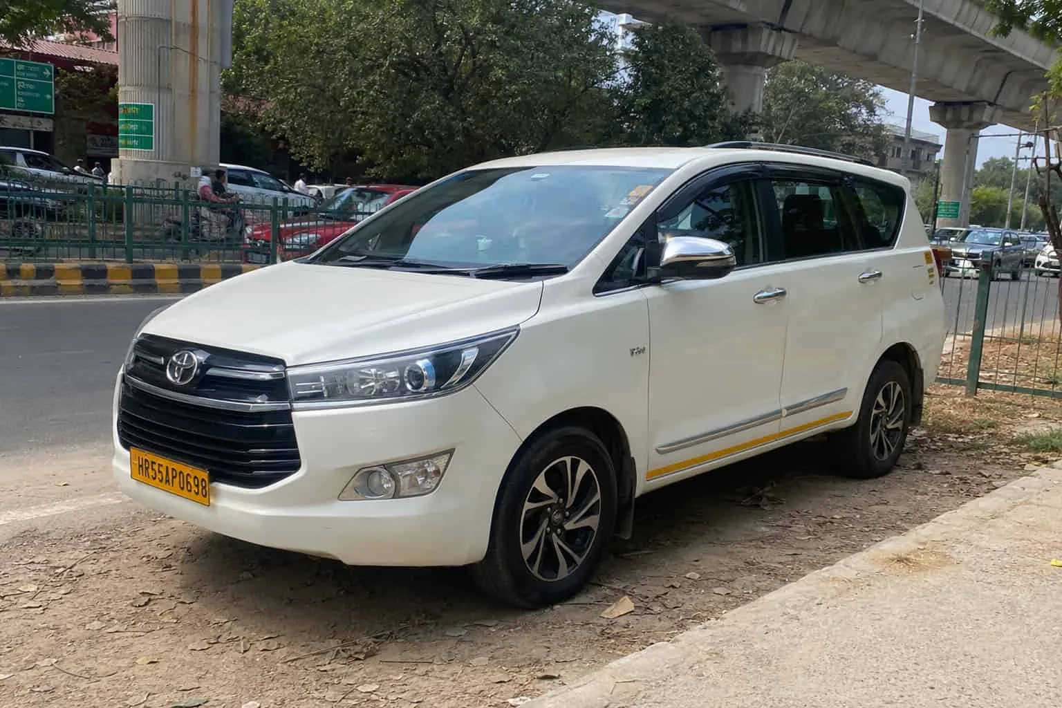 Why Most Delhi Travelers Regret Booking Cheap Rental Cars