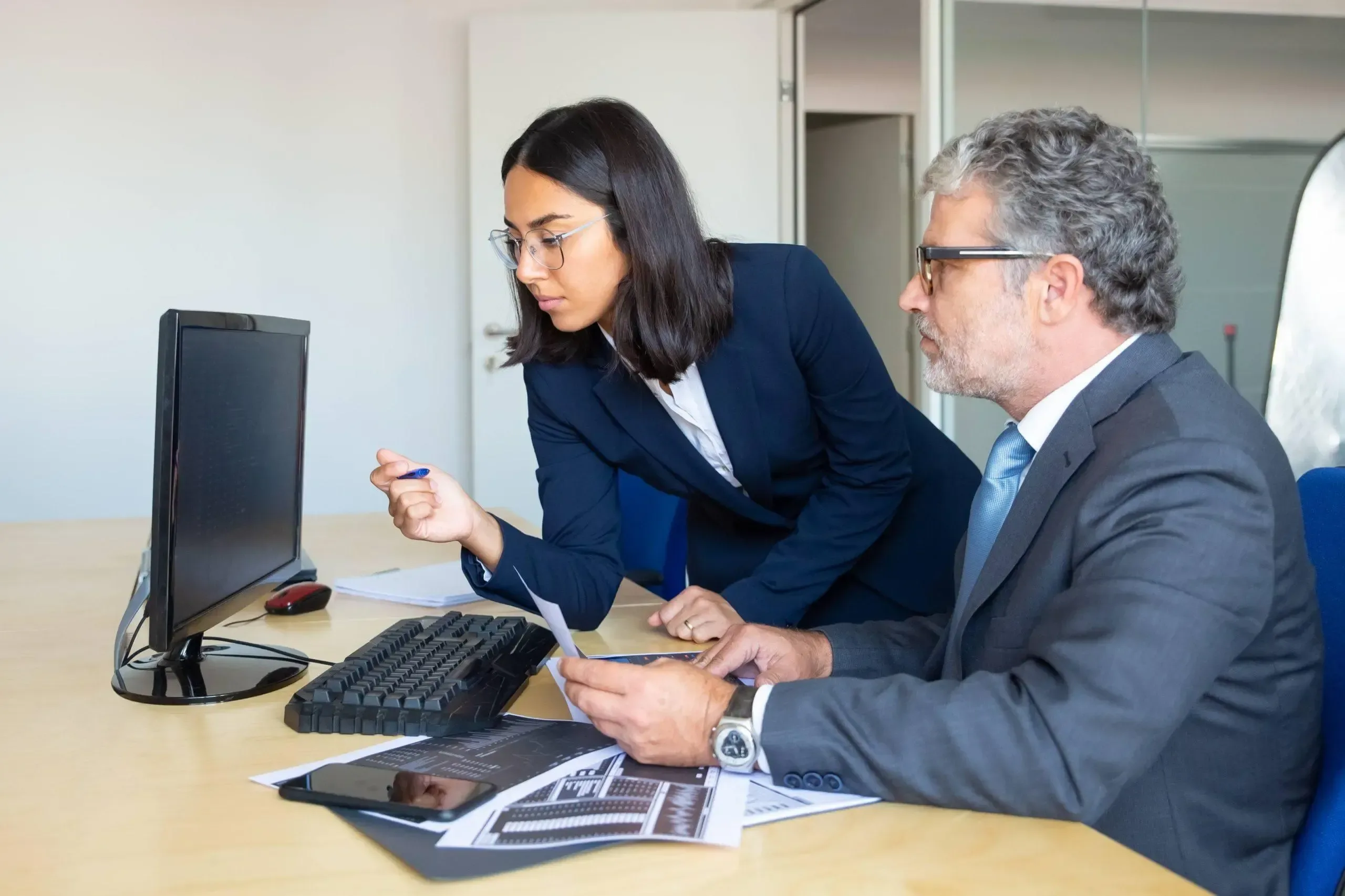 How an EOR Service Provider in India Simplifies Employment Management?