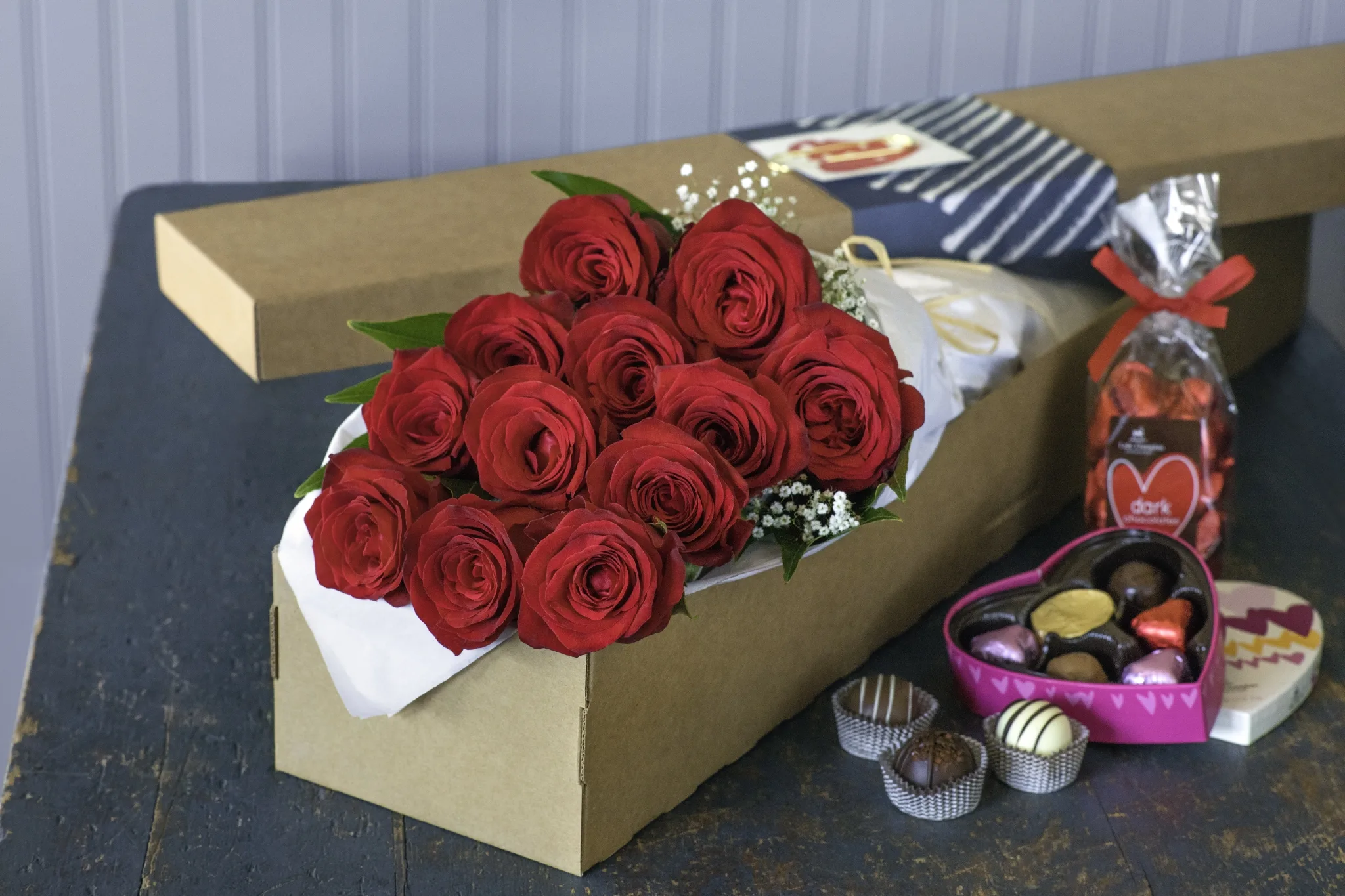 🌙 Top Online Flower Shop Dubai for Eid Gift Hampers & Cake Delivery Dubai 🎁🌹