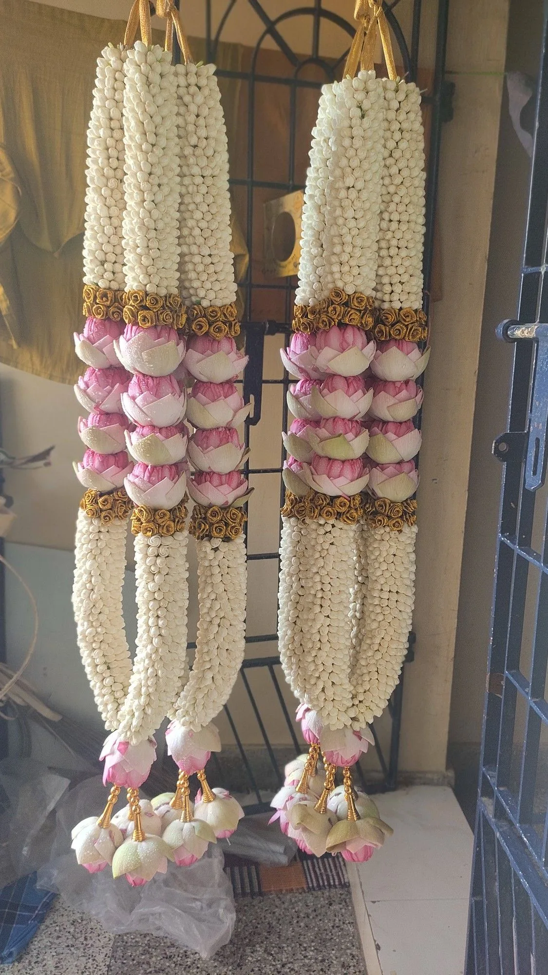 Garland Theme Wedding Dubai – 10 Beautiful Flower Garland Ideas for a Traditional and Elegant Celebration