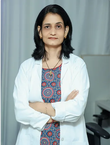 Which doctor provides personalized IVF treatment in Ghaziabad?