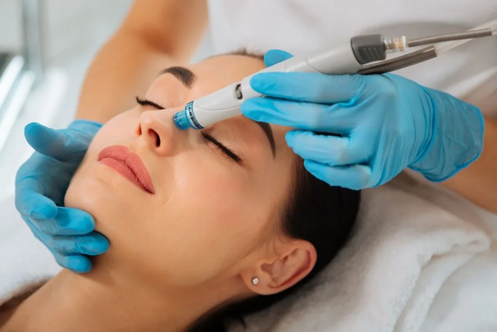 From Acne to Anti-Aging: What a Skin Clinic Can Do for You
