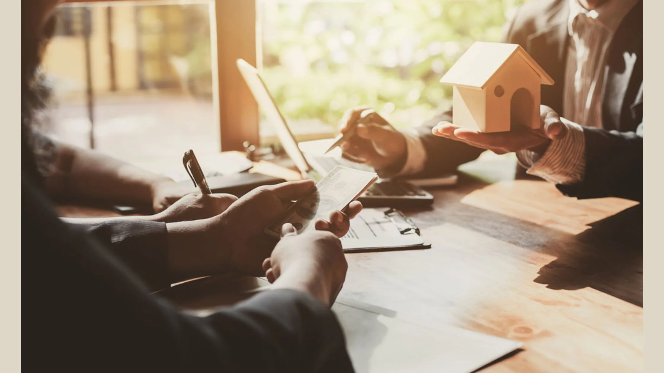 Why Working with a Realtor Benefits Both Homebuyers and Sellers