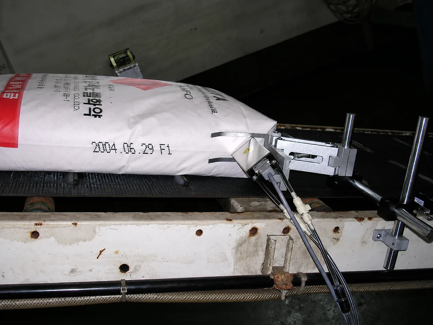 Industrial Inkjet Printer for Efficient Product Coding and Marking