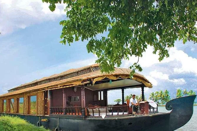 Best Places to Visit in Kerala – Explore Kerala’s Top Destinations