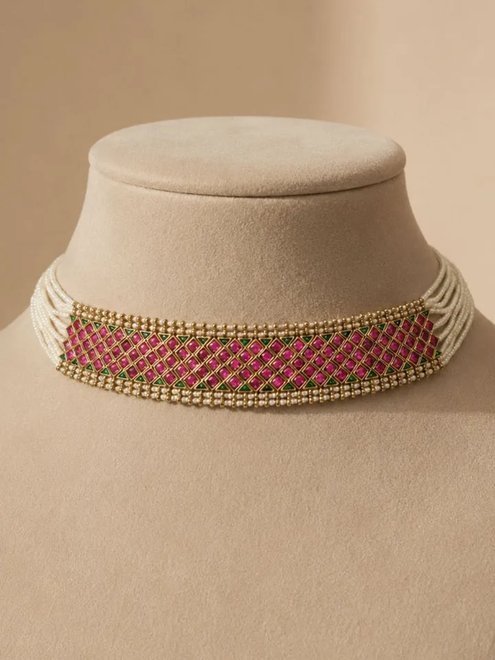What Jewellery Goes With a Red Saree for Karwa Chauth?