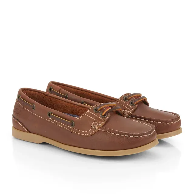 Why Tan Boat Shoes Deserve a Place in Every Woman’s Wardrobe