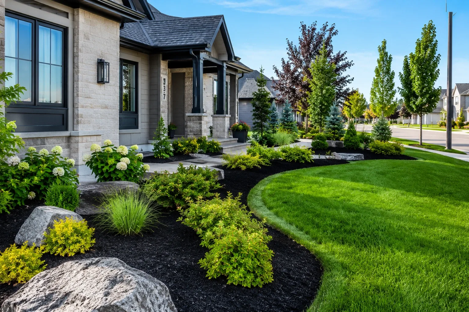 The Benefits of Structured Landscape Planning for Modern Homes
