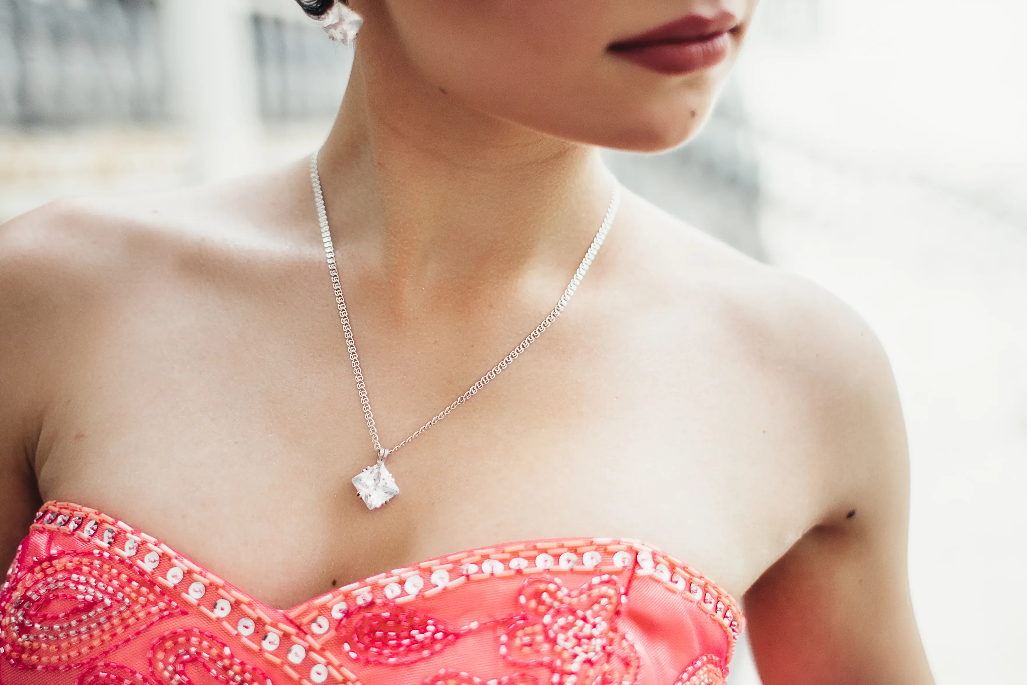 Lab Grown Diamond Pendant: A Modern Expression of Timeless Elegance