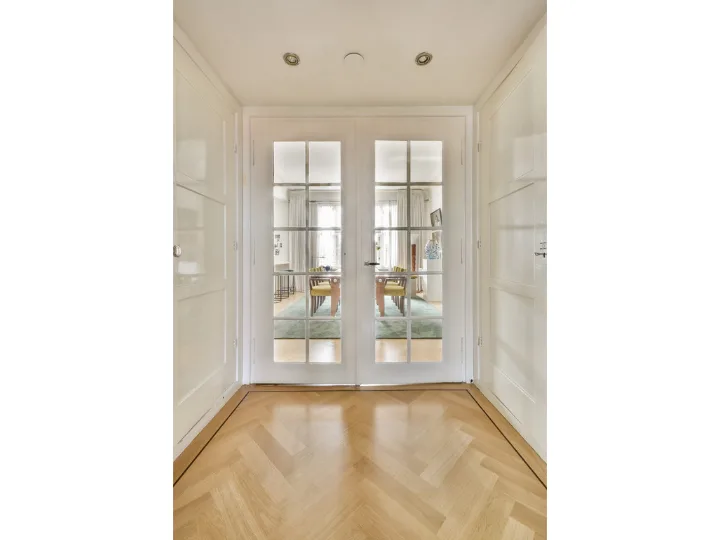 How French Door Glass Protects Modern Aussie Families