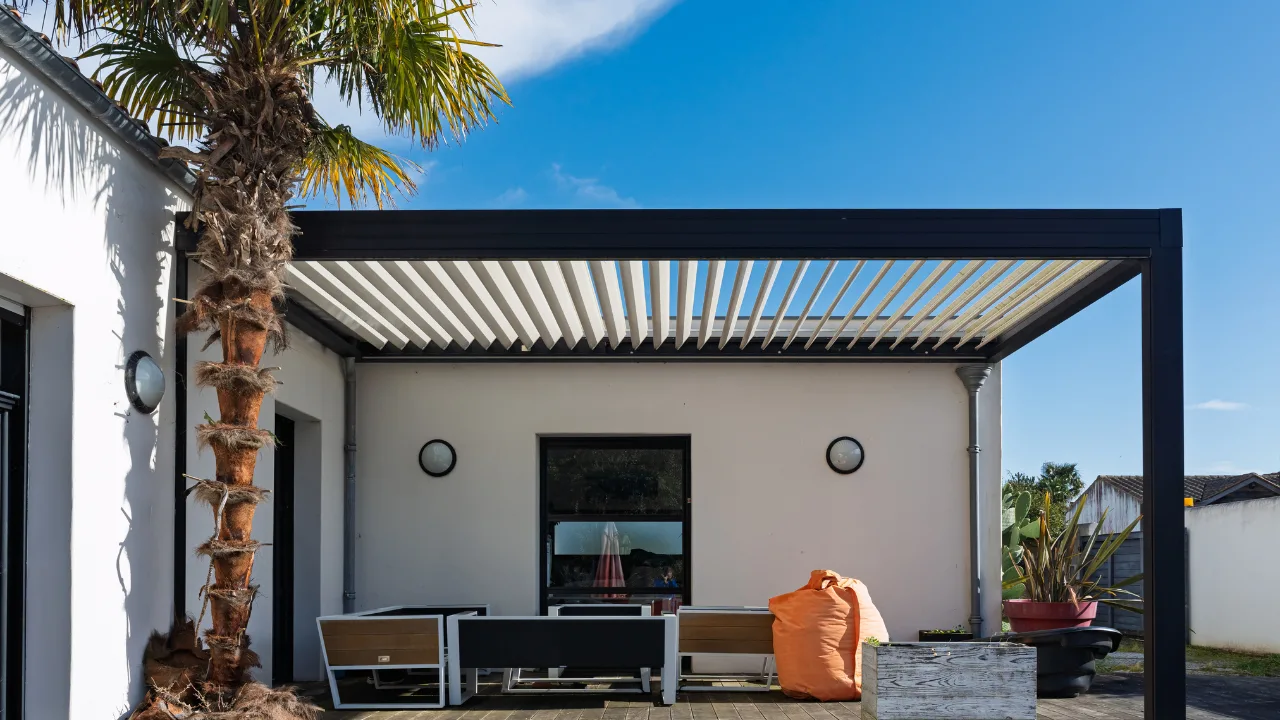 9 Aluminium Pergola Dubai Designs for Modern Outdoor Spaces