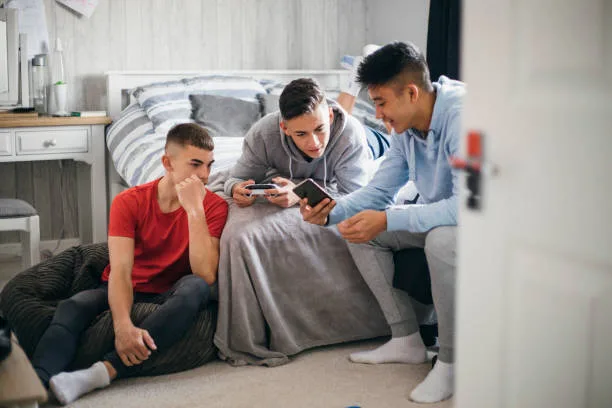 Buffer Zones and Battle Queues: Gaming Through the Travel Gap