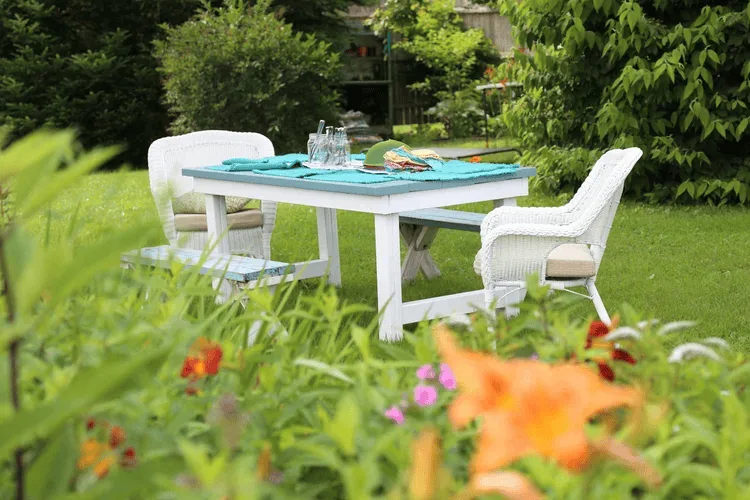 What You Need to Know Before You Host a Retreat for the First Time