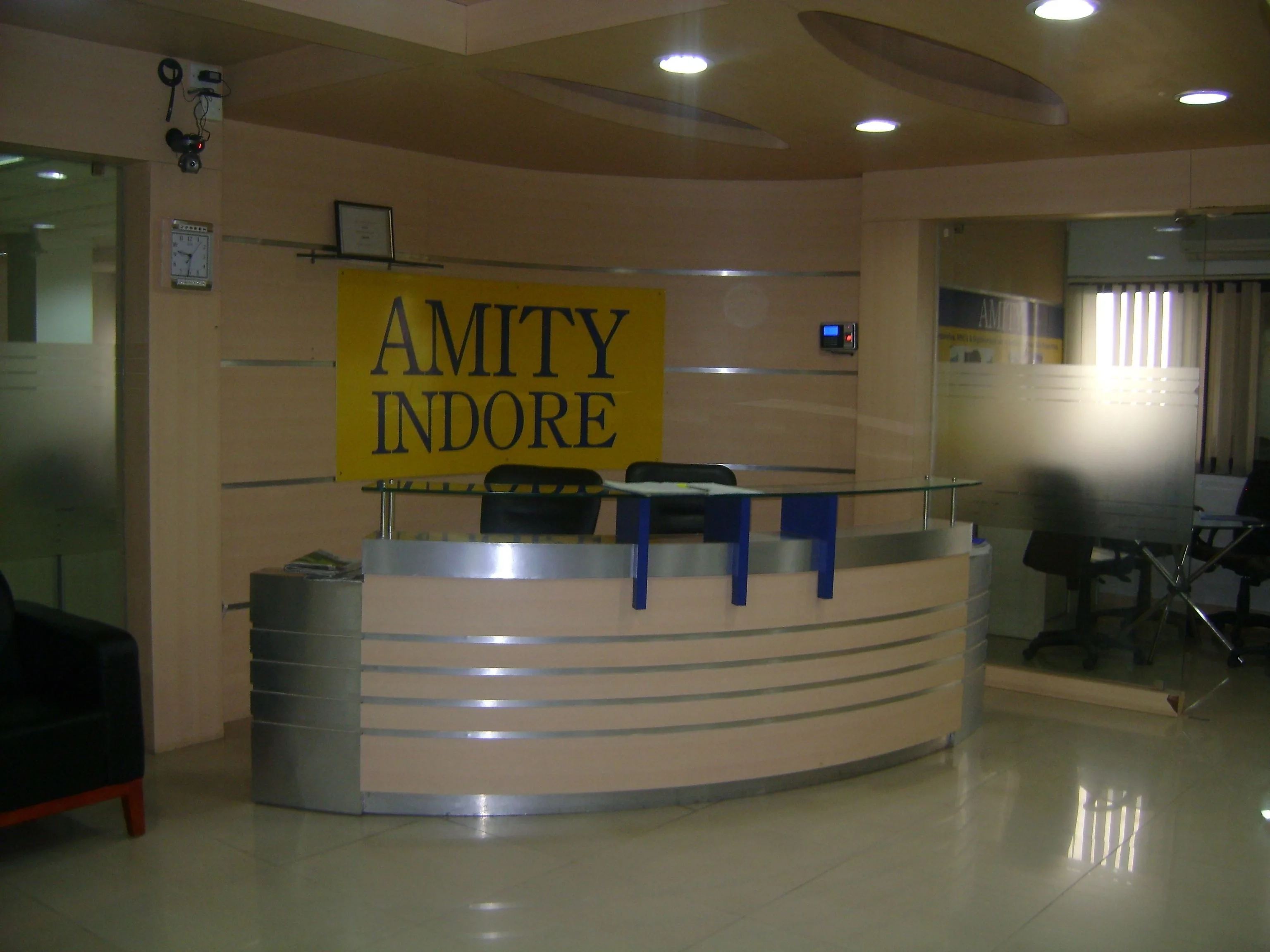 Business Schools in Indore: BBA and Global MBA Options