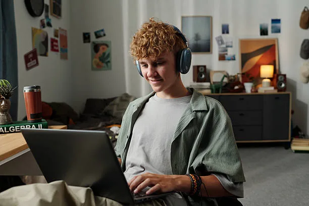Signal Strength Adventures: How Online Gaming Travels With You