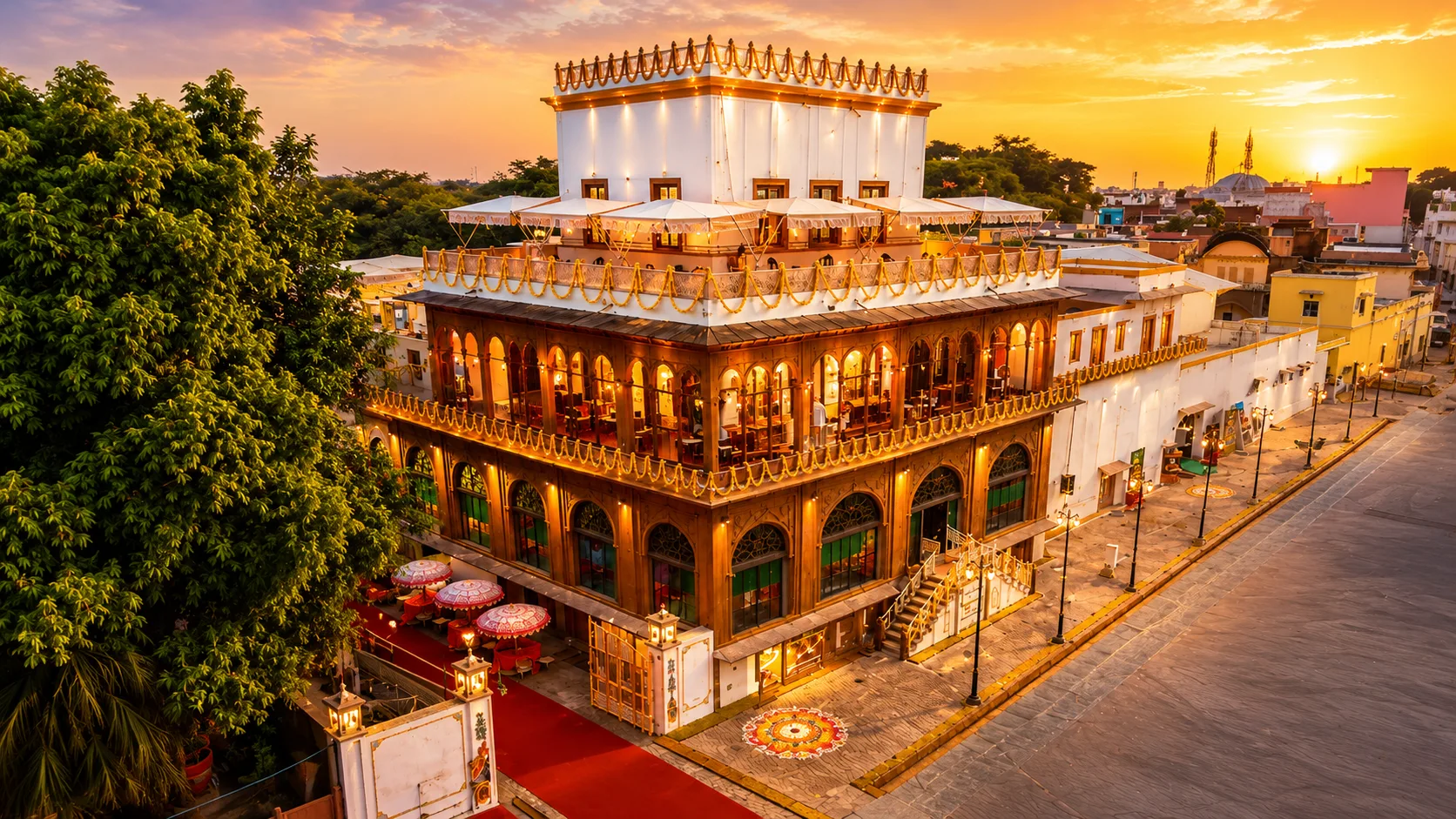 What Makes Rooftop Dining at Townhall a Distinctive Bharatpur Experience?
