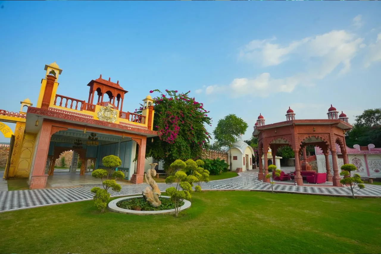 Discover Royal Luxury and Nature at Lohagarh Fort Resort – A Luxury Resort in Jaipur