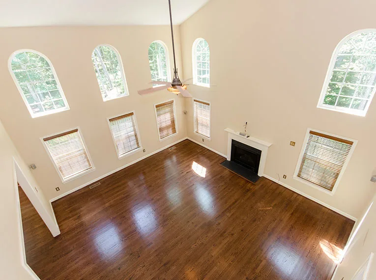 Best Cleani‍ng Tip‍s for L‍ong-Last​ing Engineered Hardwood Flooring