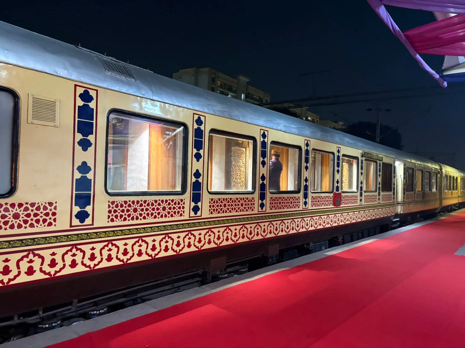 What is the Ticket Price of the Palace on Wheels?