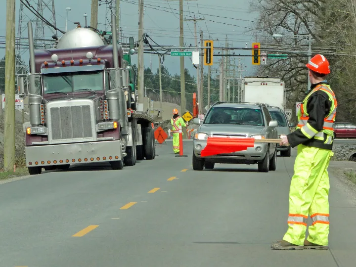 6 Factors to Assess When Planning Accredited Traffic Controllers for a Project