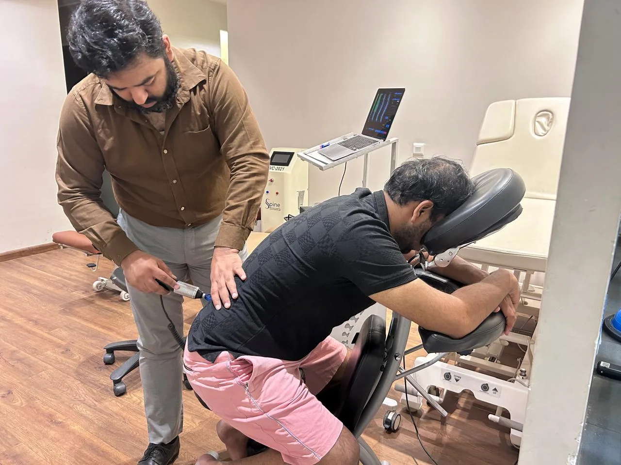 Can Poor Posture Cause Chest Pain? The Truth Most People in Gurgaon Don’t Know