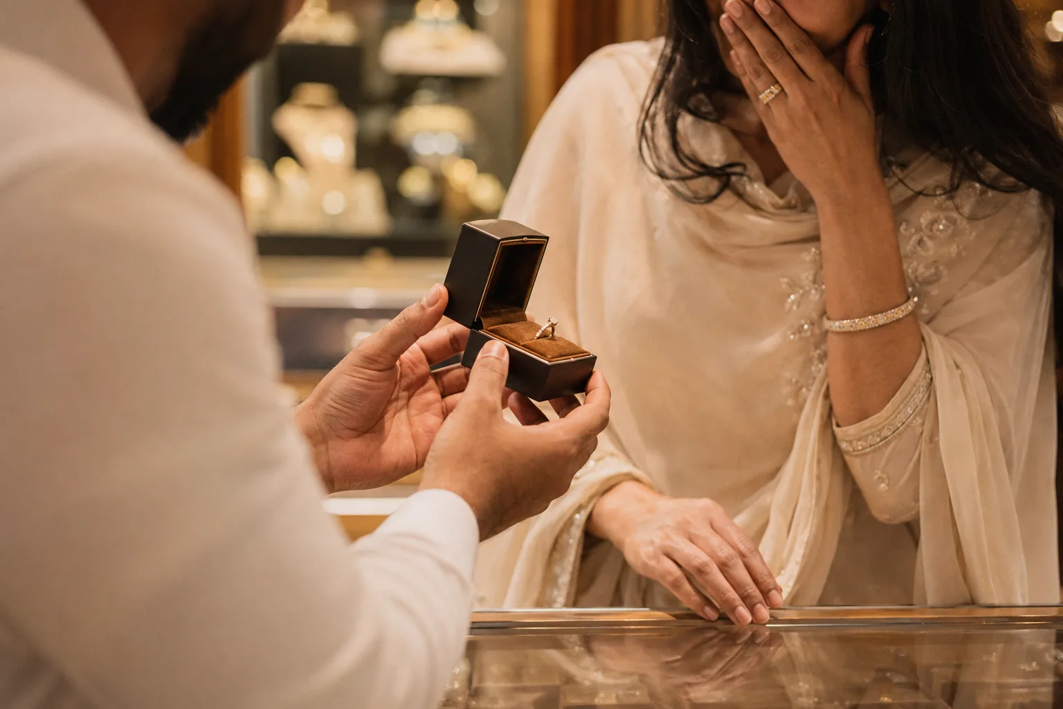 Gold Jewellery Buying Guide: Purity, Hallmarking, Making Charges & More