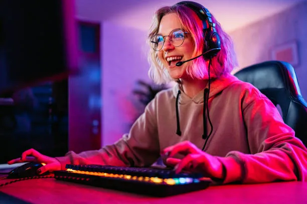 Gate Calls and Game Calls: Online Gaming in the Middle of Travel
