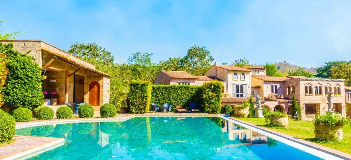 Discover Elegant 4 BHK Villas at Maharaja Beverly Park