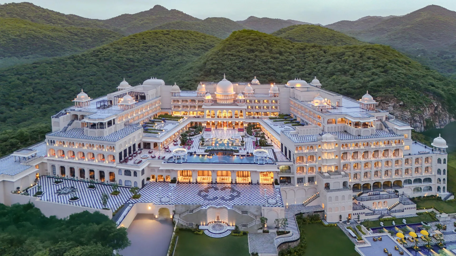 Destination Wedding in Udaipur: Complete Planning Guide