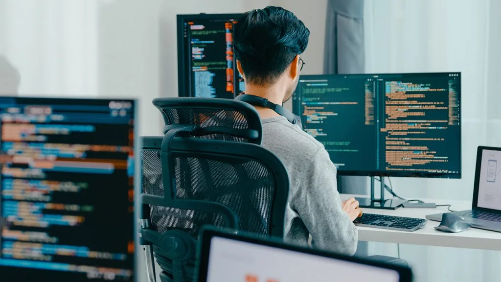 From Dashboards to Decisions: The Data Analyst’s Role in Hyderabad