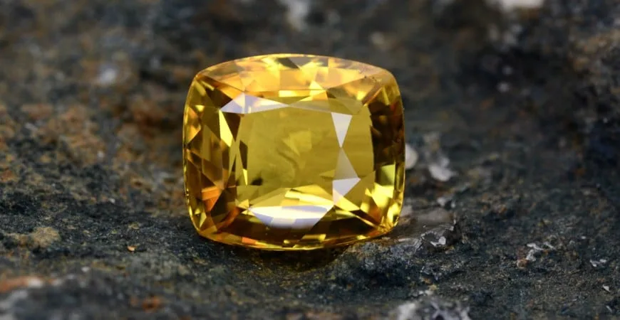 Buy Yellow Sapphire Online in India: A Complete Guide to Choosing an Authentic and Certified Gemstone