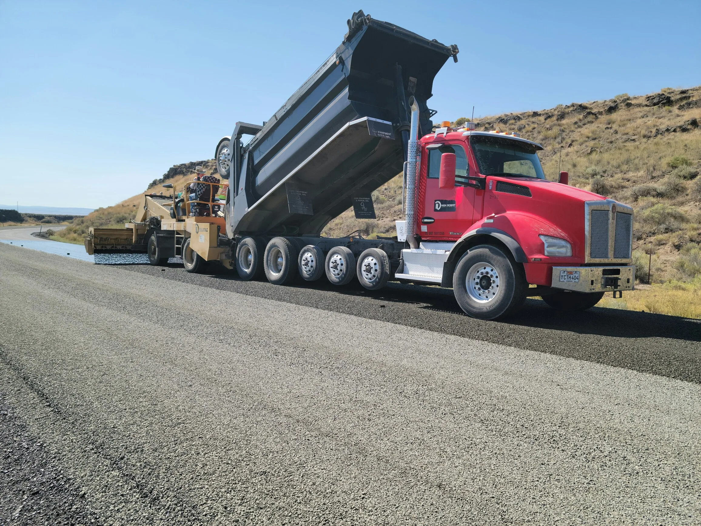 Commercial Dump Truck Financing for Contractors | Lewis Capital