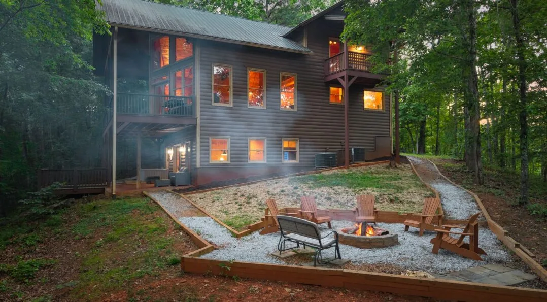 Why Private Cabins Offer a Better Vacation Experience Than Hotels