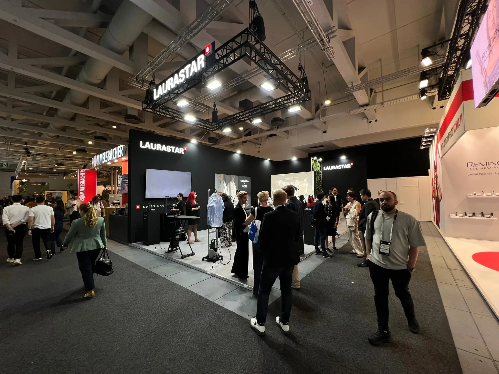 How to Compare Trade Show Booth Builders in Chicago for Your Next Exhibition
