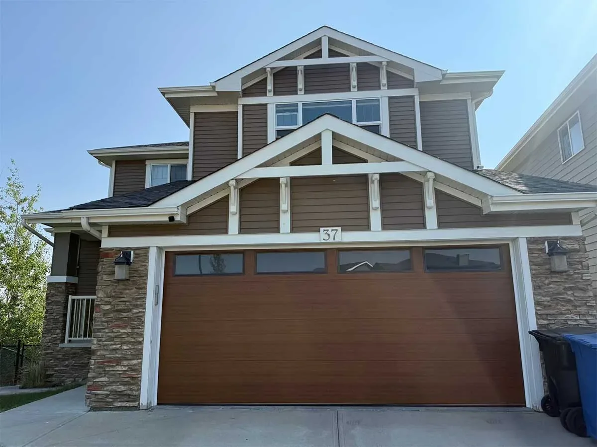Garage Door Won’t Open in Cold Weather? 7 Causes and Fixes for Calgary Homeowners
