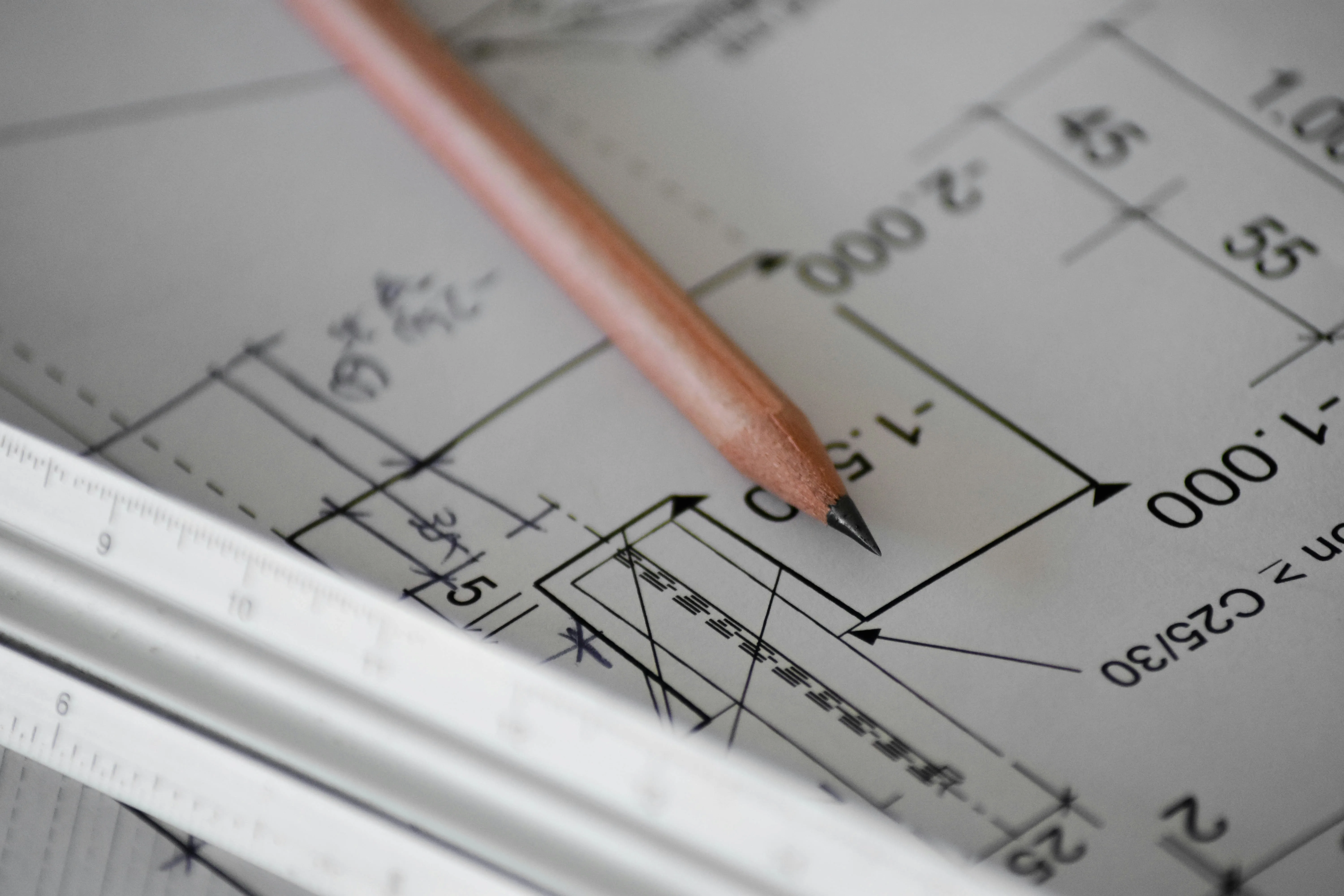 Concrete Estimation Services: How Outsourced Estimating Helps Commercial Concrete Contractors Win More Bids