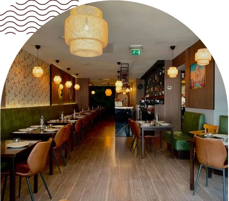 How to Order for a Mixed Table at an Indian Restaurant in Den Haag: A Chicken-and-Vegetarian Checklist