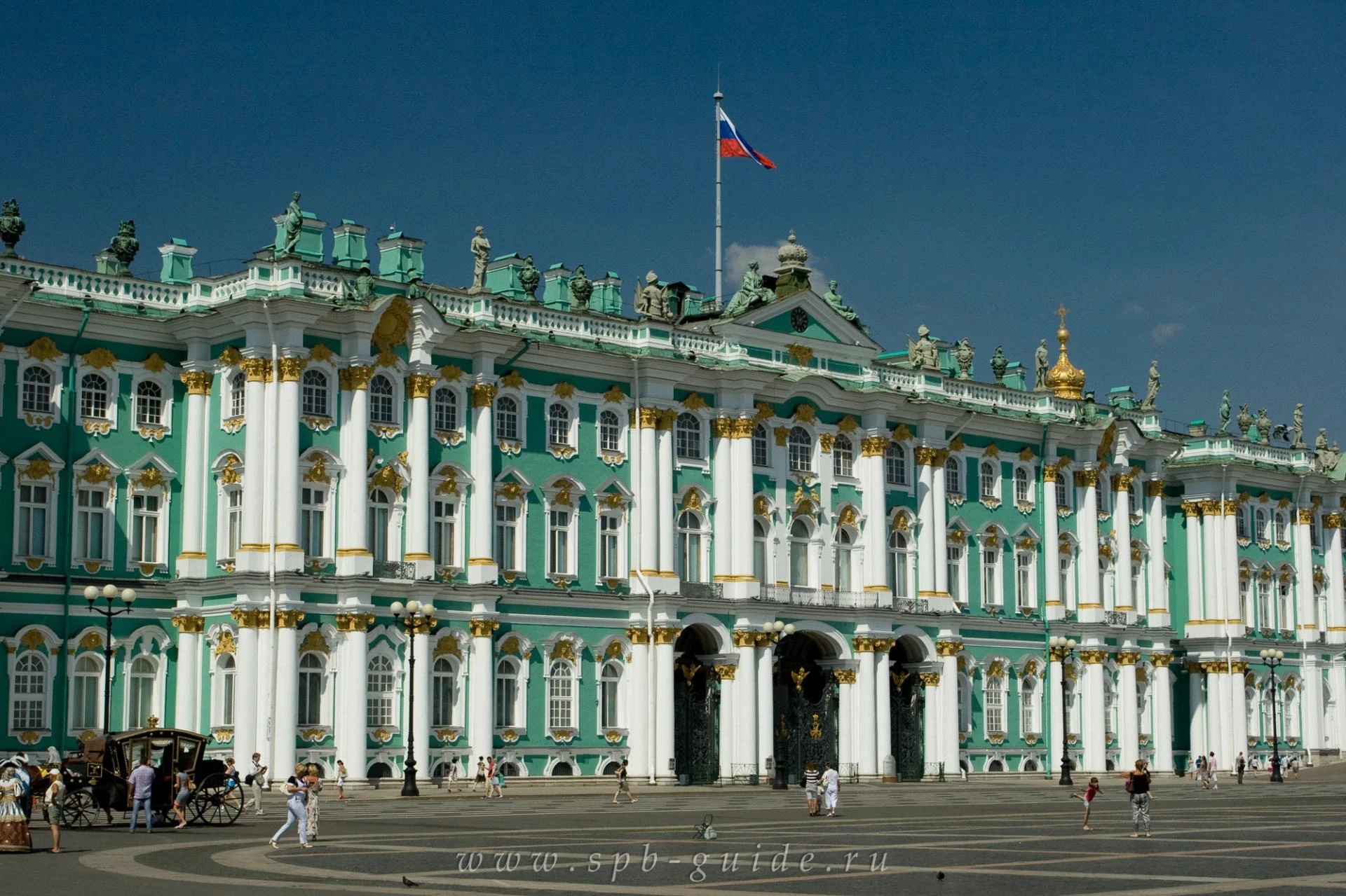 Review on visiting the Hermitage in St. Petersburg with a guided tour – how I bought tickets, how I got there by public transport, what to see