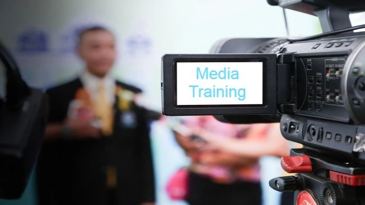 Understanding the benefits of executive media training and speech training