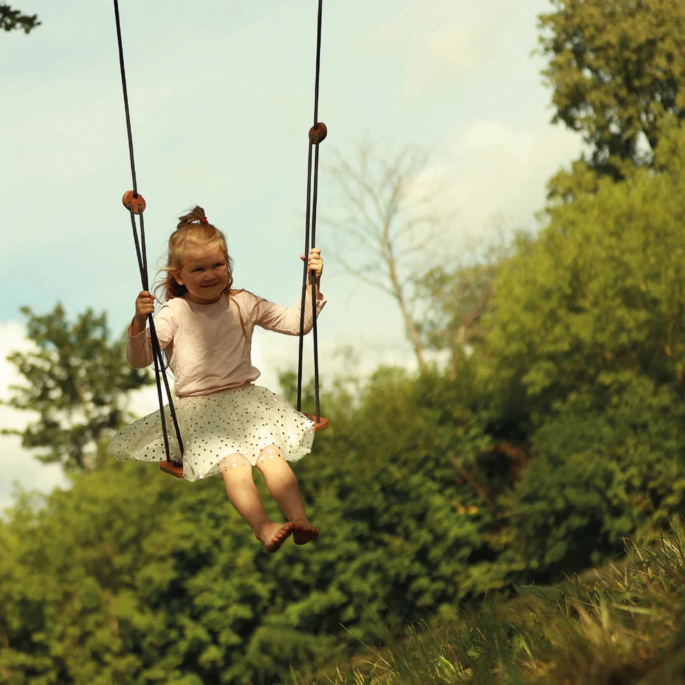 The Benefits of Outdoor Play: Why Every Child Needs Outdoor Toys