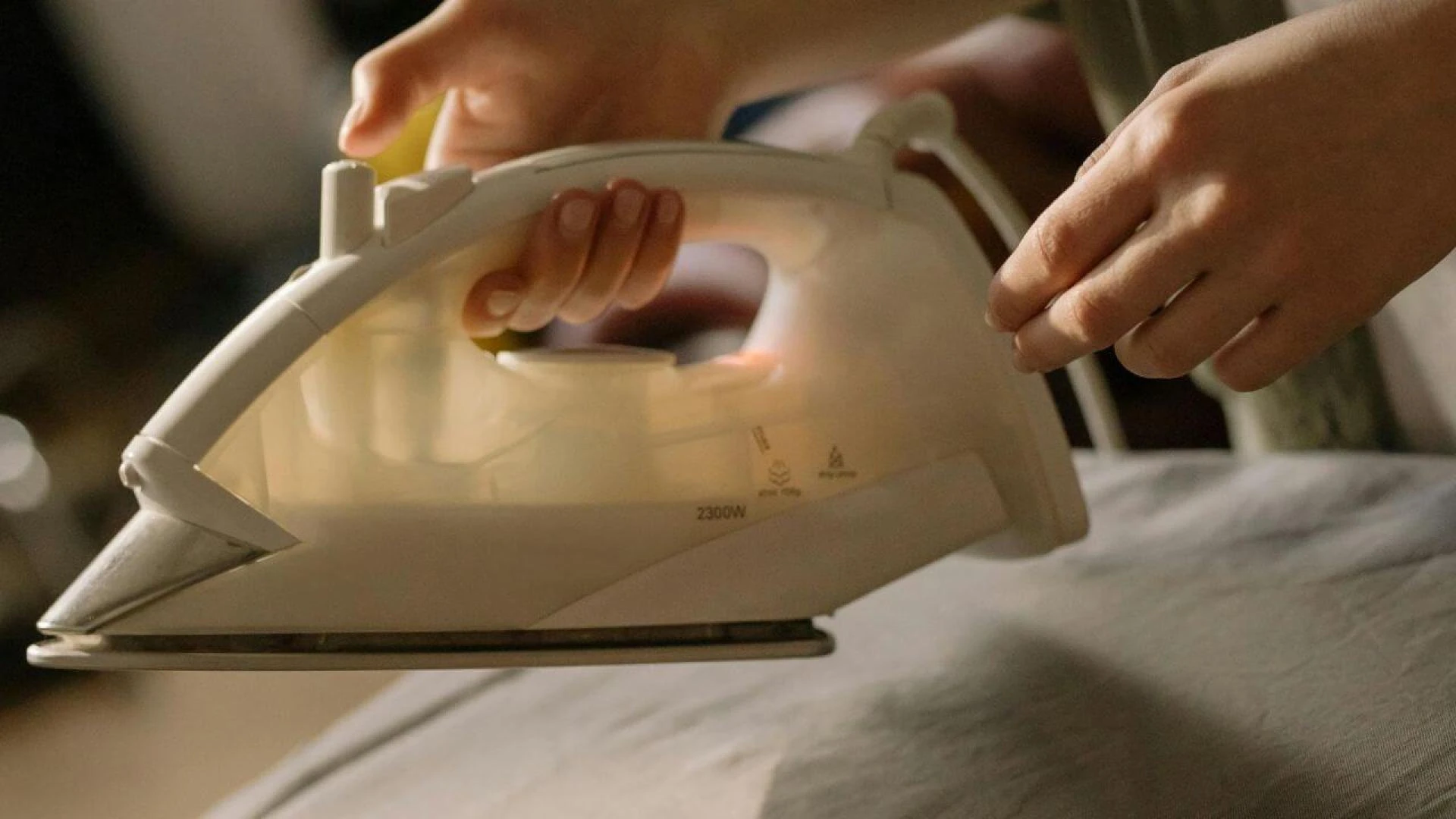 Finding the Best Laundromat, Dry Cleaner, and Launderette in Amsterdam